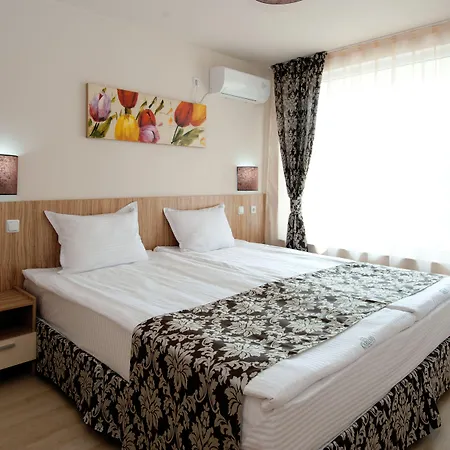 Hotel Karlovo 3*