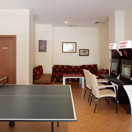 Karlovo Hotel 3*