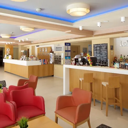 Karlovo فندق ساني بيتش