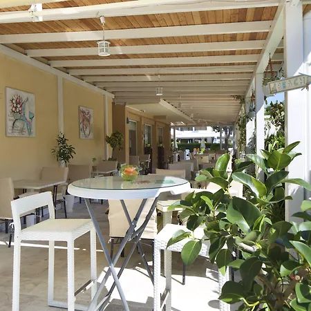 Karlovo ساني بيتش