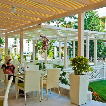 Karlovo ساني بيتش