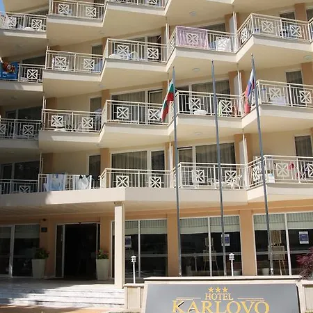 מלון Karlovo 3*