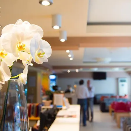 فندق Karlovo ساني بيتش