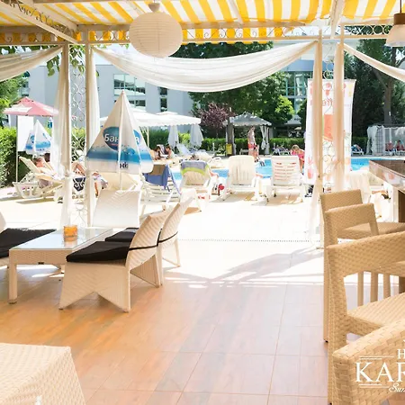 Karlovo Σάνι Μπιτς