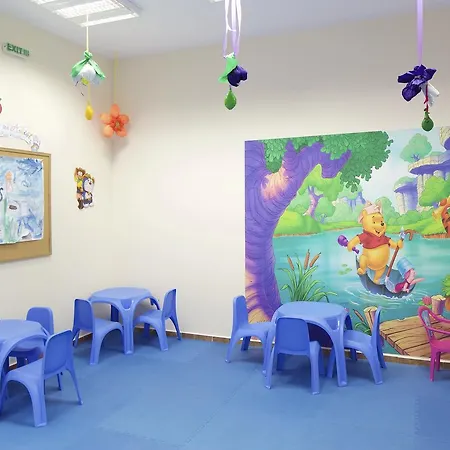 Karlovo מלון