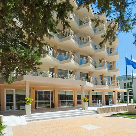Karlovo Hotel 3*