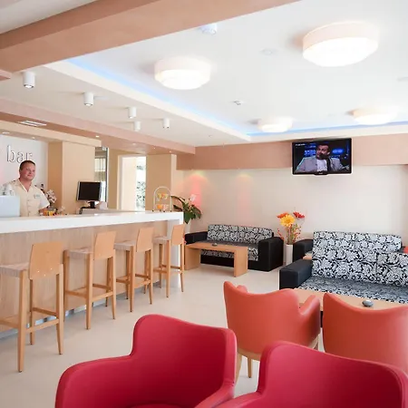 Karlovo Hotel 3*