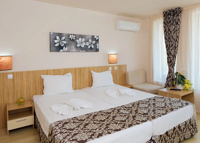 Hotell Karlovo 3*
